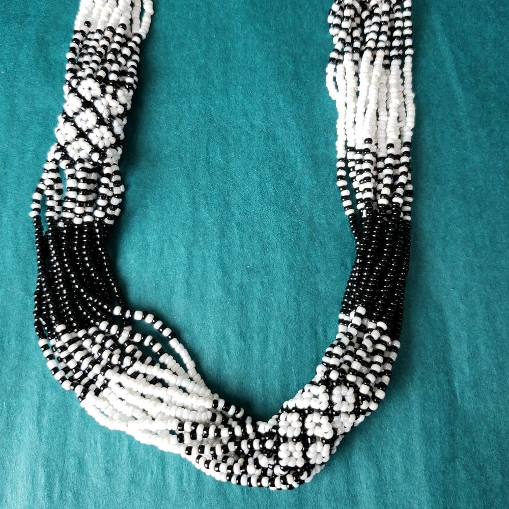 2/30$ Black and white seed bead art necklace multi strands